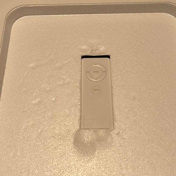 Apple TV 1st Generation 2008 (RARE VINTAGE) - Picture 8 of 14